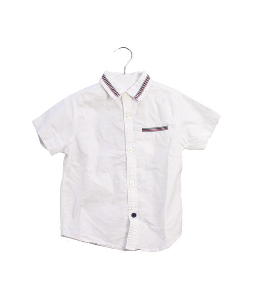 A White Shirts from Chickeeduck in size 2T for boy. (Front View)