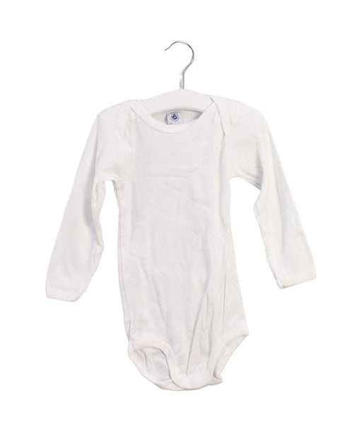 A White Long Sleeve Bodysuits from Petit Bateau in size 3T for neutral. (Front View)