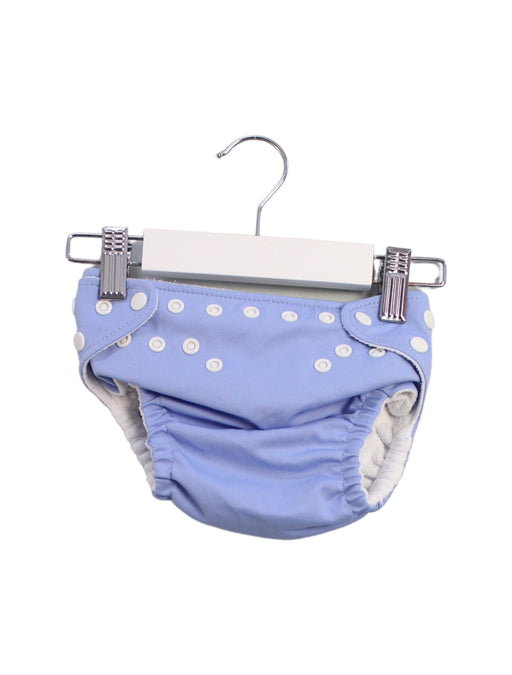 A Blue Cloth Diapers from Charlie Banana in size O/S for neutral. (Front View)