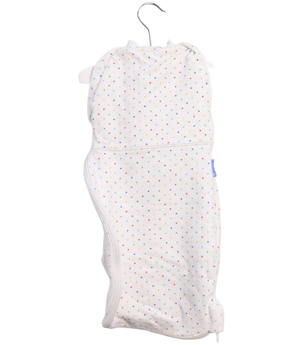 A Multicolour Swaddles from The Gro Company in size 0-3M for neutral. (Back View)
