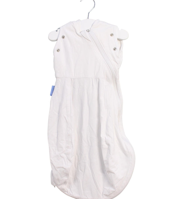 A White Swaddles from The Gro Company in size 0-3M for neutral. (Front View)