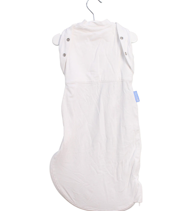 A White Swaddles from The Gro Company in size 0-3M for neutral. (Back View)