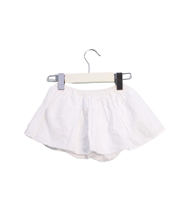 A White Bloomers from Dior in size 3-6M for girl. (Back View)