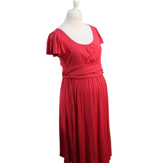 A Pink Short Sleeve Dresses from Mothers en Vogue in size M for maternity. (Front View)