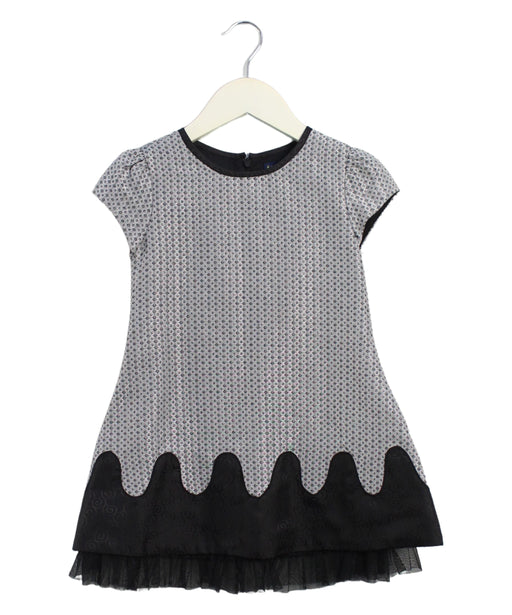 A Silver Short Sleeve Dresses from Periwinkle in size 4T for girl. (Front View)