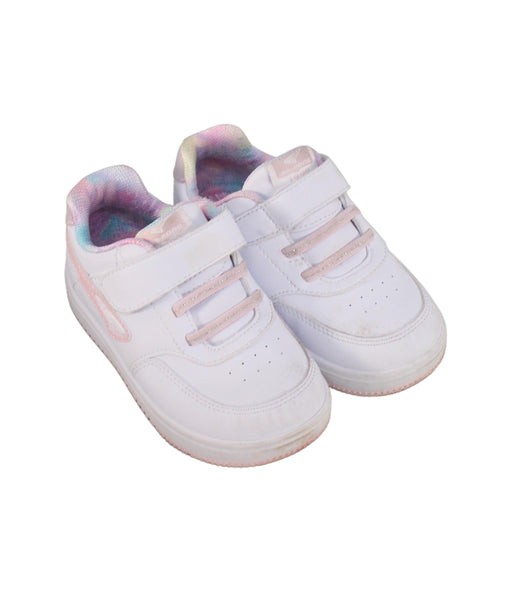 A White Sneakers from Dr. Kong in size 4T for girl. (Front View)