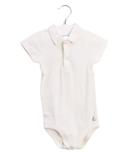 A White Short Sleeve Bodysuits from Petit Bateau in size 12-18M for boy. (Front View)