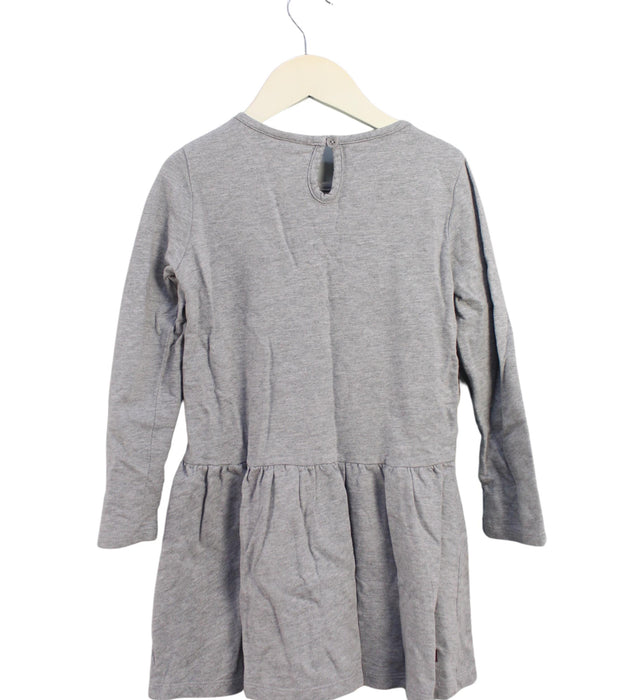 A Grey Long Sleeve Dresses from Tea in size 5T for girl. (Back View)