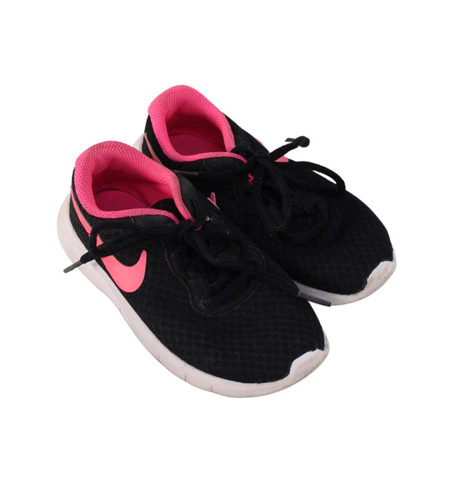 A Black Sneakers from Nike in size 5T for girl. (Front View)