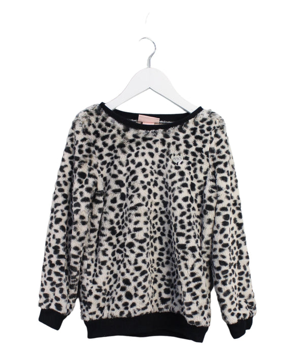 A White Crewneck Sweatshirts from Juicy Couture in size 6T for girl. (Front View)