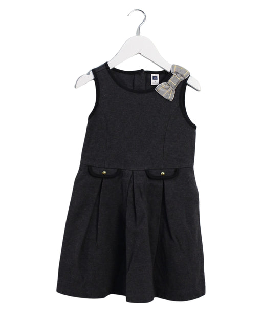 A Grey Sleeveless Dresses from Janie & Jack in size 5T for girl. (Front View)