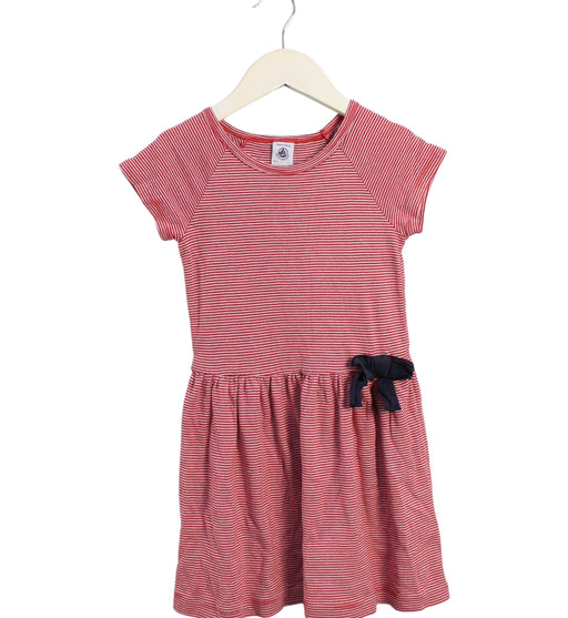A Red Short Sleeve Dresses from Petit Bateau in size 6T for girl. (Front View)