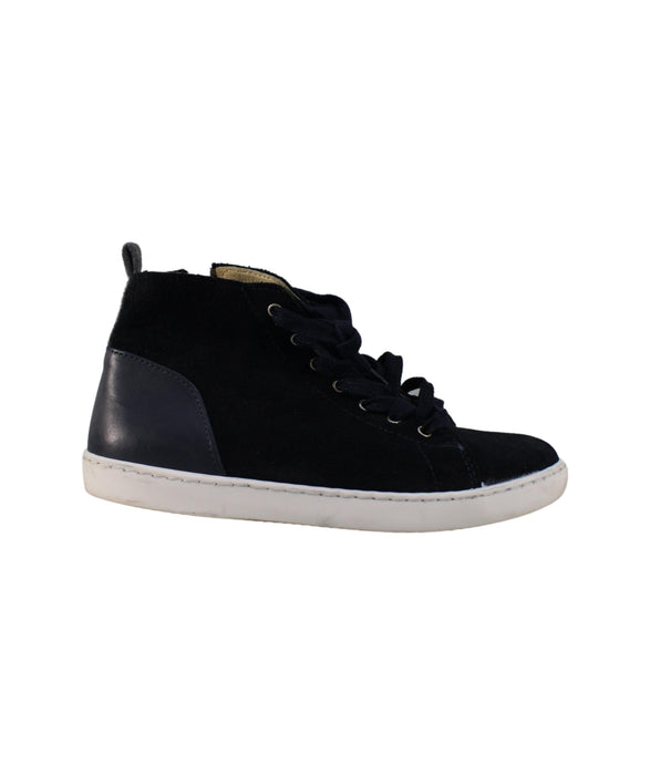 A Navy Sneakers from Jacadi in size 11Y for boy. (Back View)