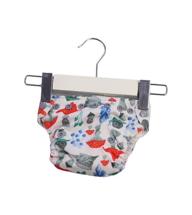 A Multicolour Cloth Diapers from Thirsties in size O/S for neutral. (Front View)