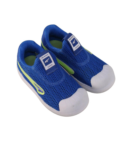 A Blue Slip Ons from Dr. Kong in size 4T for boy. (Front View)