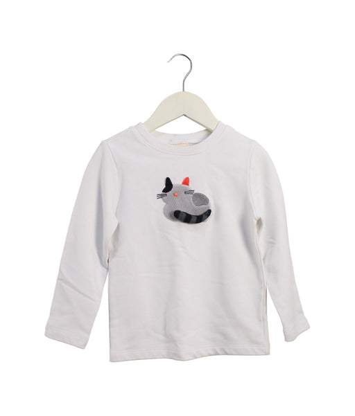 A White Crewneck Sweatshirts from Momonittu in size 4T for girl. (Front View)