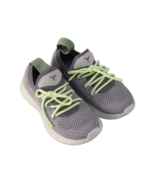 A Grey Sneakers from Lono in size 5T for neutral. (Front View)
