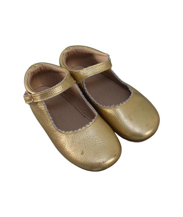 A Gold Flats from Hubble + Duke in size 5T for girl. (Front View)