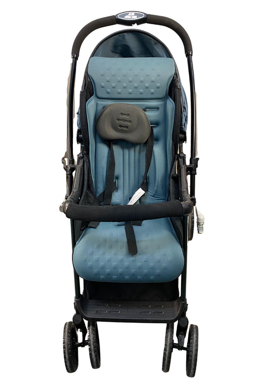 A Blue Strollers & Accessories from Combi in size 3-6M for neutral. (Front View)