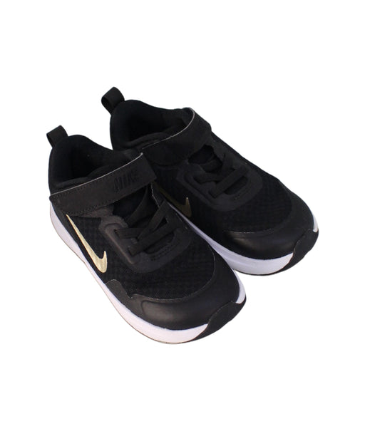 A Black Sneakers from Nike in size 4T for boy. (Front View)