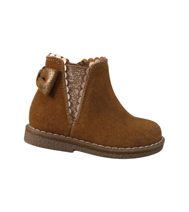 A Brown Casual Boots from Vertbaudet in size 12-18M for girl. (Back View)