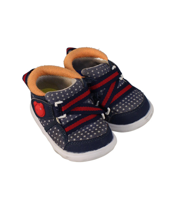 A Navy Sneakers from IFME in size 18-24M for boy. (Front View)