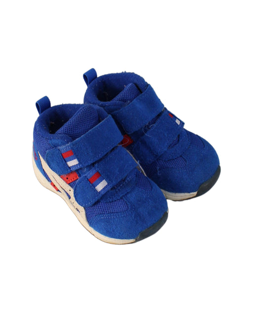 A Blue Sneakers from ASICS in size 12-18M for boy. (Front View)