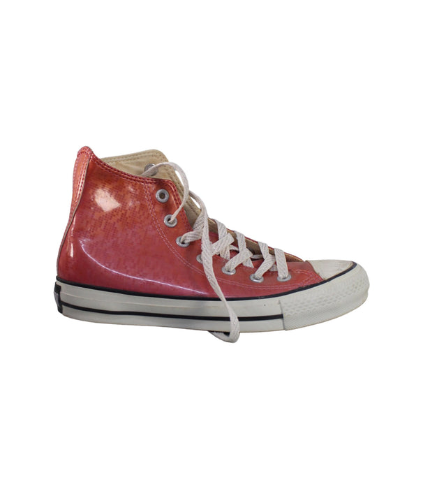A Pink Sneakers from Converse in size 12Y for girl. (Back View)