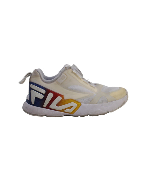 A White Sneakers from Fila in size 5T for neutral. (Back View)