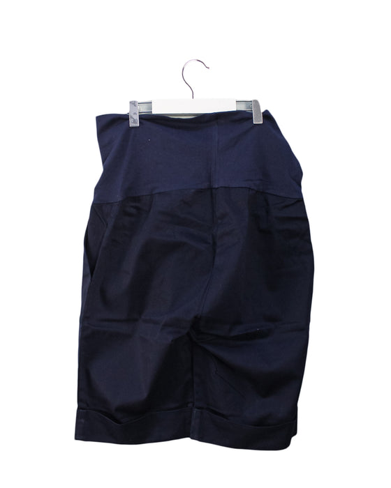 A Navy Shorts from Mothers en Vogue in size M for maternity. (Back View)