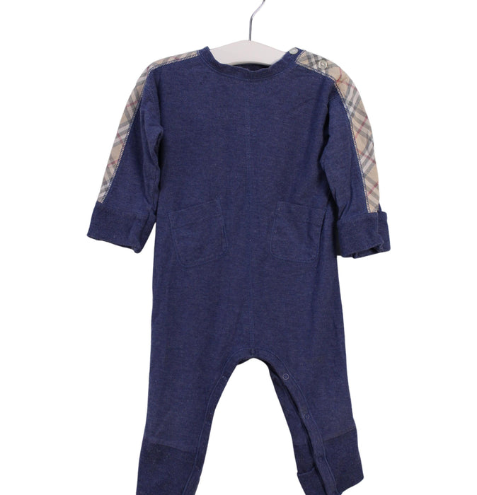 A Navy Beanies from Burberry in size 3-6M for neutral. (Front View)