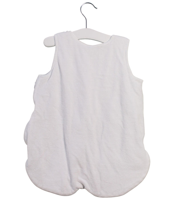 A White Sleepsacs from Bout'Chou in size O/S for neutral. (Back View)