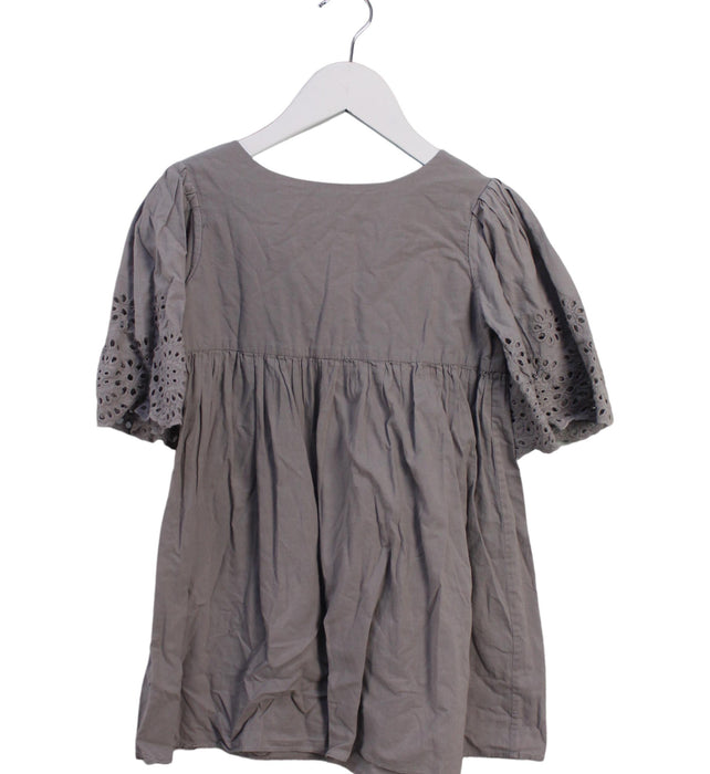 A Grey Short Sleeve Dresses from Bonne Mere in size 4T for girl. (Front View)