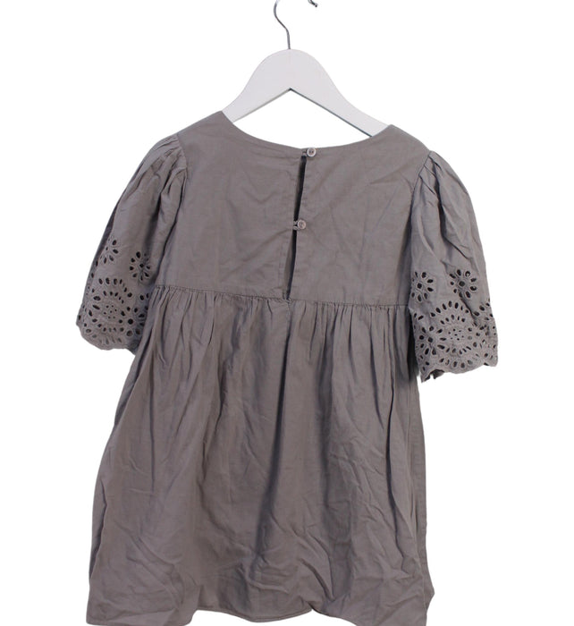 A Grey Short Sleeve Dresses from Bonne Mere in size 4T for girl. (Back View)