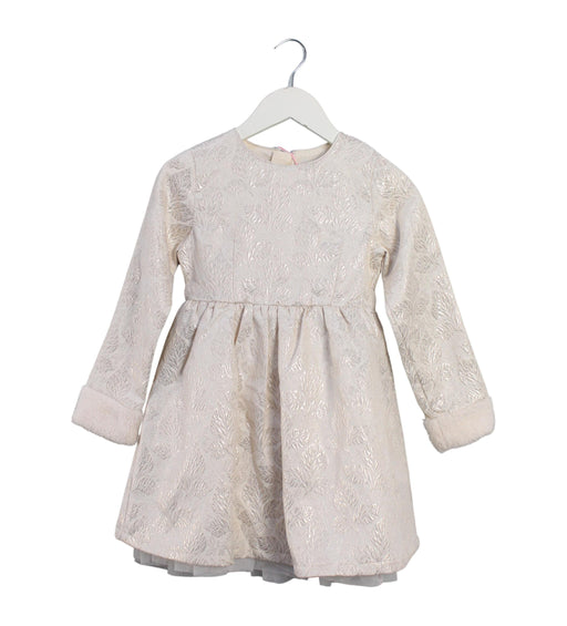 A Ivory Long Sleeve Dresses from Billieblush in size 6T for girl. (Front View)