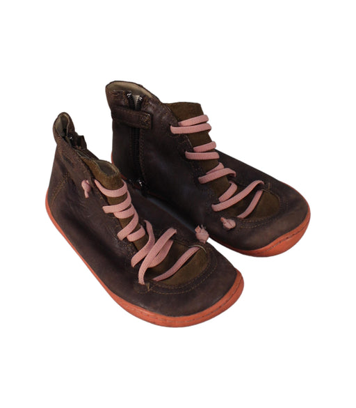 A Brown Sneakers from Camper in size 7Y for boy. (Front View)