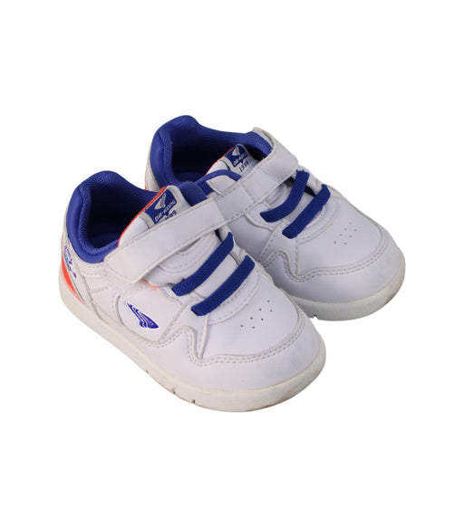 A White Sneakers from Dr. Kong in size 18-24M for boy. (Front View)