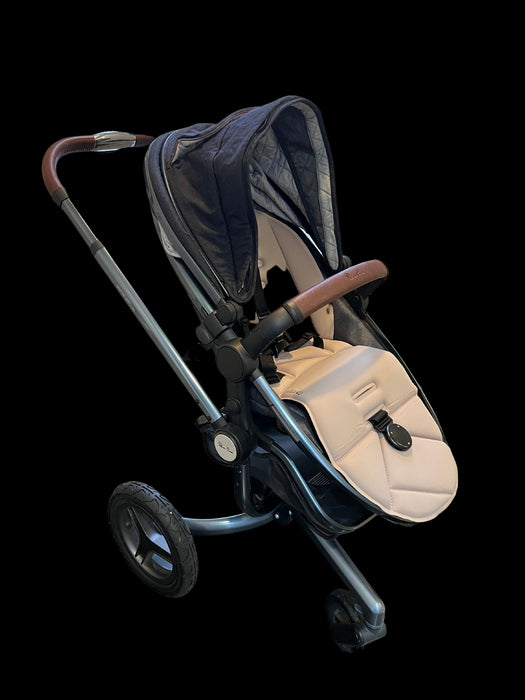 A Grey Strollers & Accessories from Silver Cross in size Newborn for neutral. (Back View)