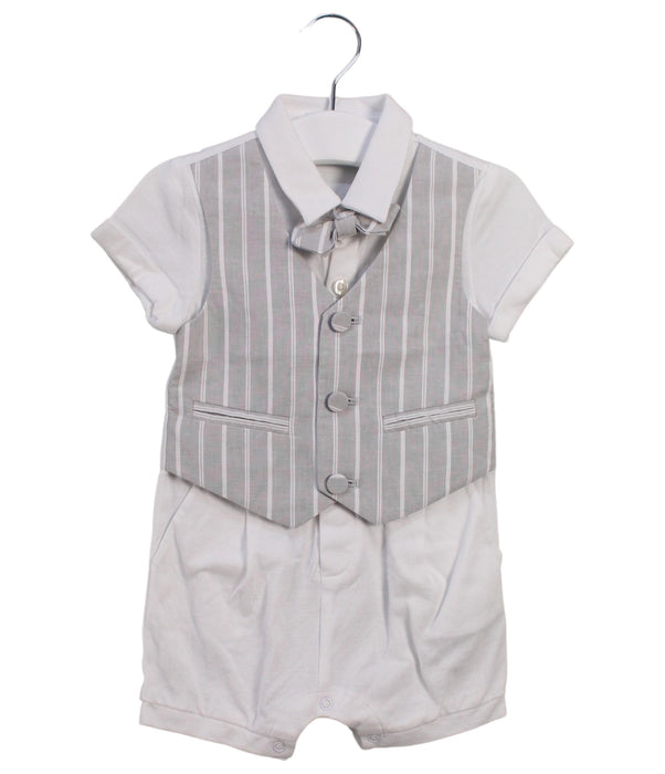 A Grey Short Sleeve Rompers from Nicholas & Bears in size 6-12M for boy. (Front View)