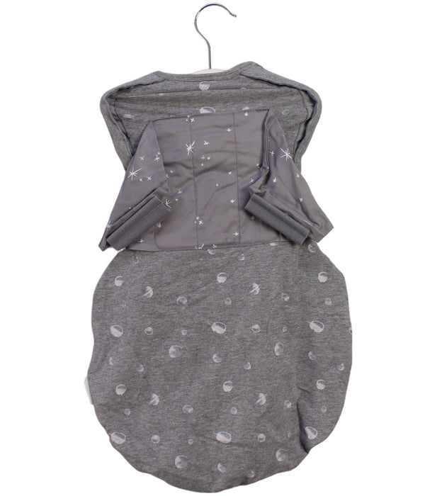 A Grey Sleepsacs from Happiest Baby in size S for boy. (Back View)