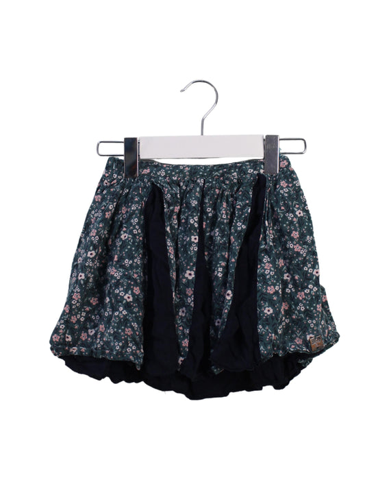 A Green Short Skirts from Carrément Beau in size 5T for girl. (Front View)