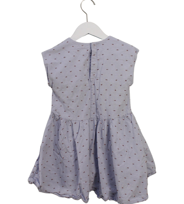 A Purple Short Sleeve Dresses from COS in size 4T for girl. (Back View)