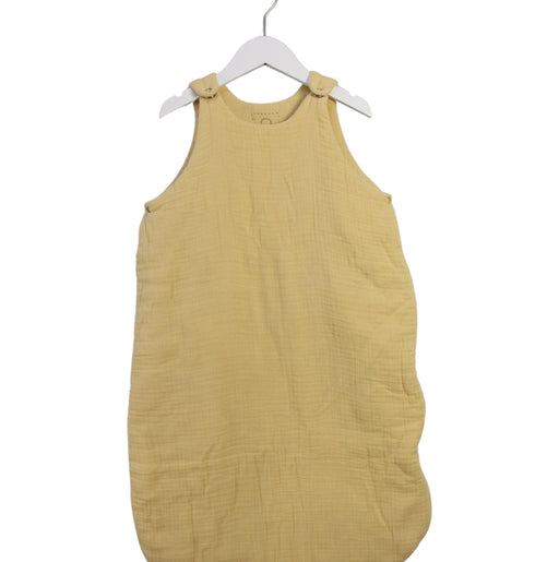 A Yellow Sleepsacs from Numero 74 in size 6-12M for neutral. (Front View)