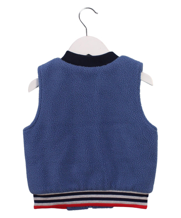 A Blue Outerwear Vests from Momonittu in size 4T for boy. (Back View)