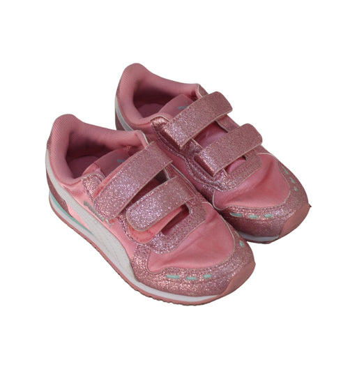 A Pink Sneakers from Puma in size 5T for girl. (Front View)