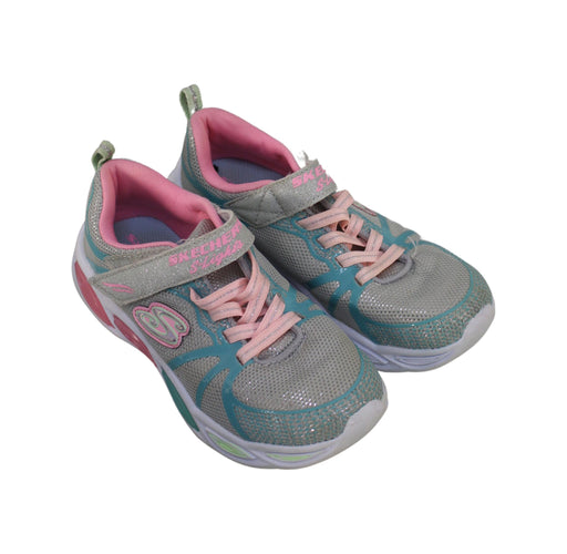 A Grey Sneakers from Skechers in size 7Y for girl. (Front View)