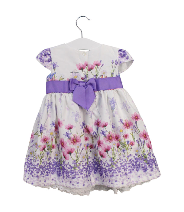 A White Short Sleeve Dresses from Blueberi Boulevard in size 12-18M for girl. (Back View)