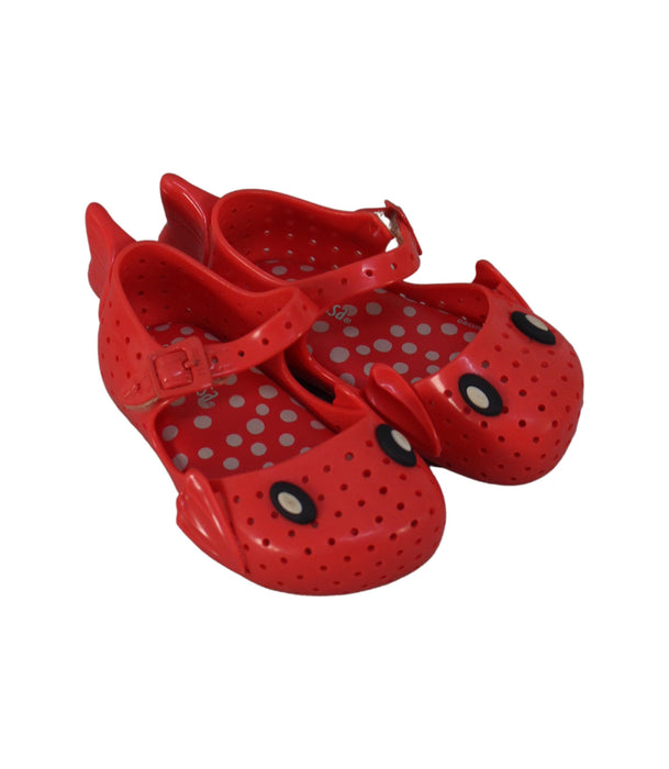 A Red Flats from Mini Melissa in size 12-18M for girl. (Front View)