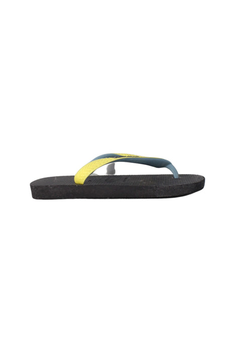A Black Flip Flops from Havaianas in size 6T for girl. (Back View)