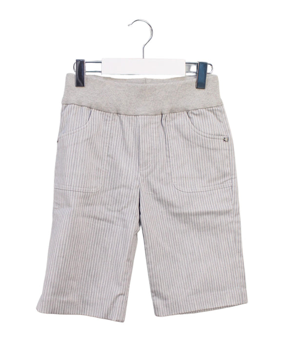 A Grey Shorts from Nicholas & Bears in size 6T for boy. (Front View)